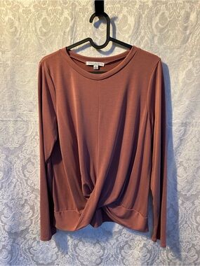 Green Envelope Casual  Twist-Front Long Sleeve Top - Dusty Rose
